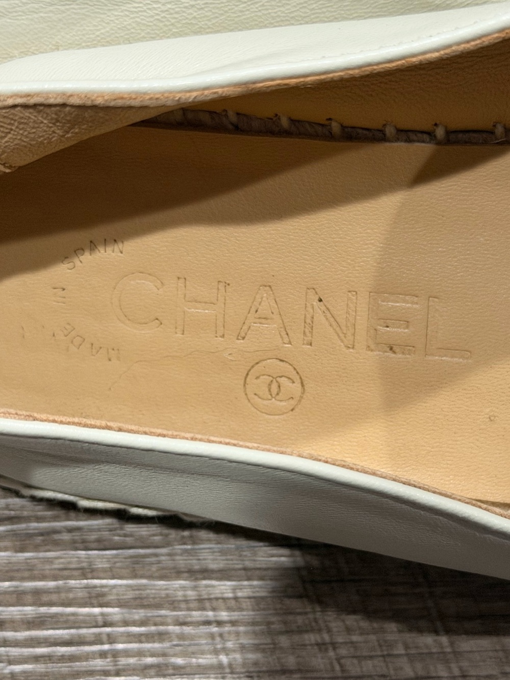 CHANEL Black Beige Leather Lambskin Espadrilles CC Cap Toe Sole Slip On EU Sz 39 - Picture 5 of 10